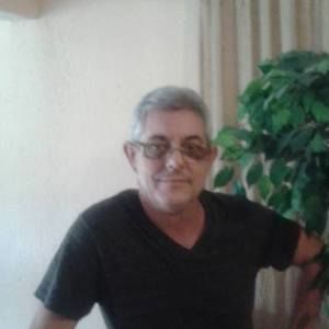 Meet your Posher, Fidel